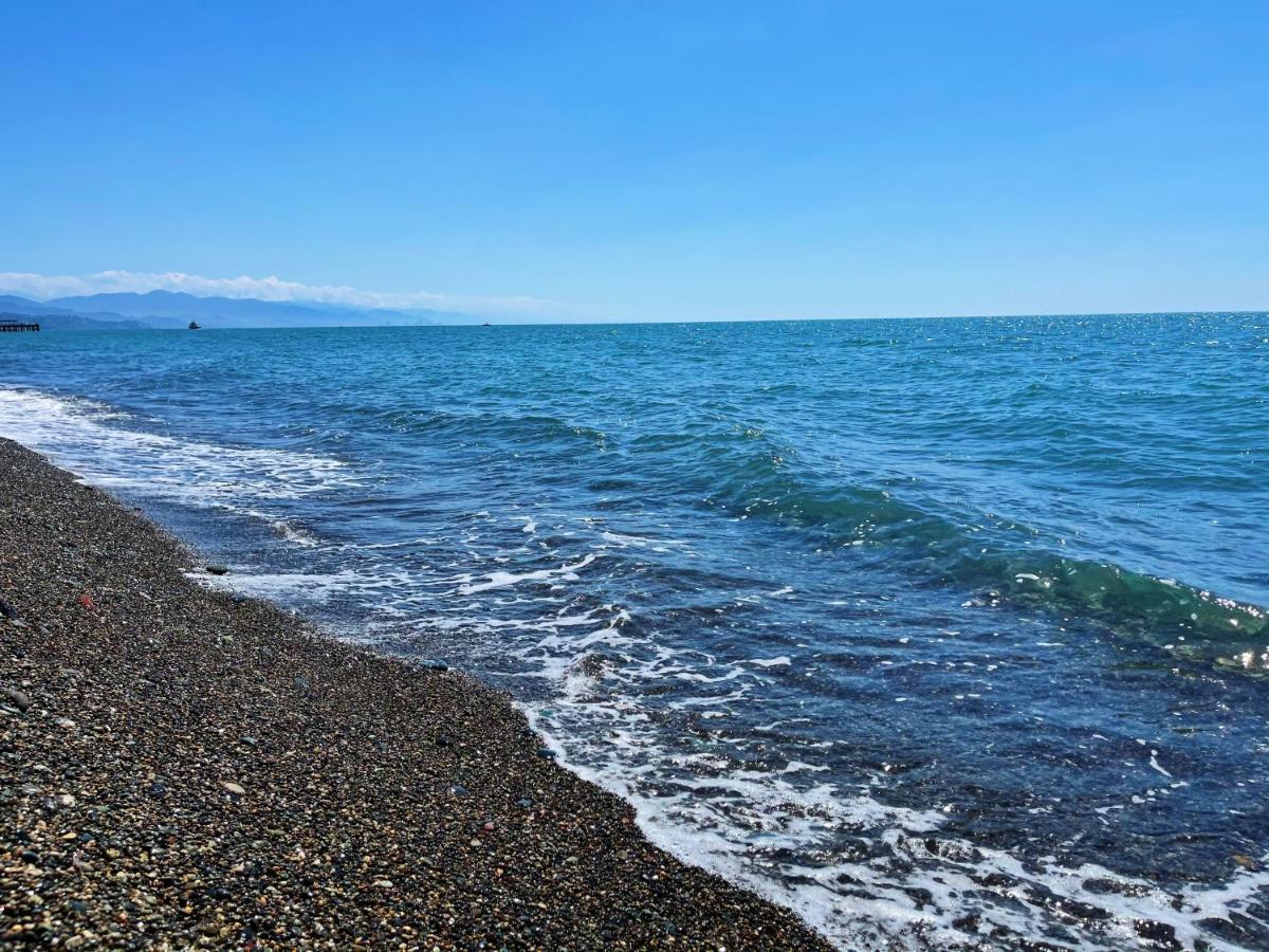 Chveni Ezo Boutique Hotel Kobuleti Esterno foto