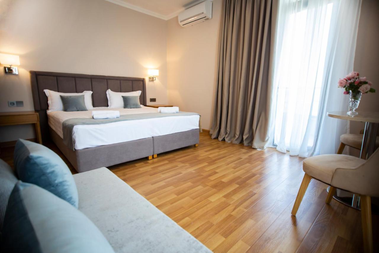 Chveni Ezo Boutique Hotel Kobuleti Esterno foto