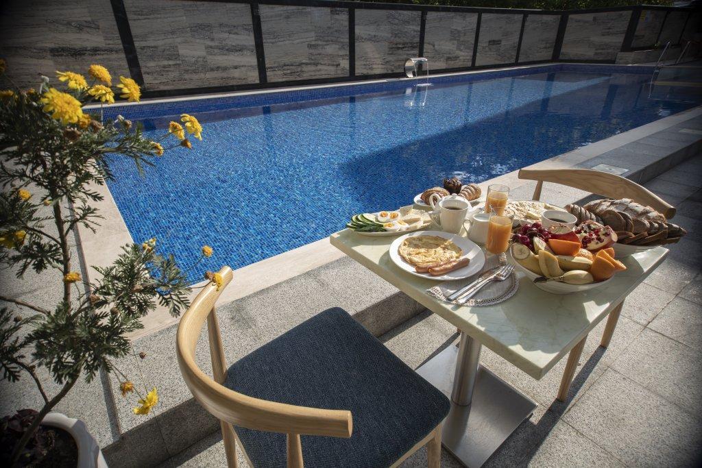 Chveni Ezo Boutique Hotel Kobuleti Esterno foto